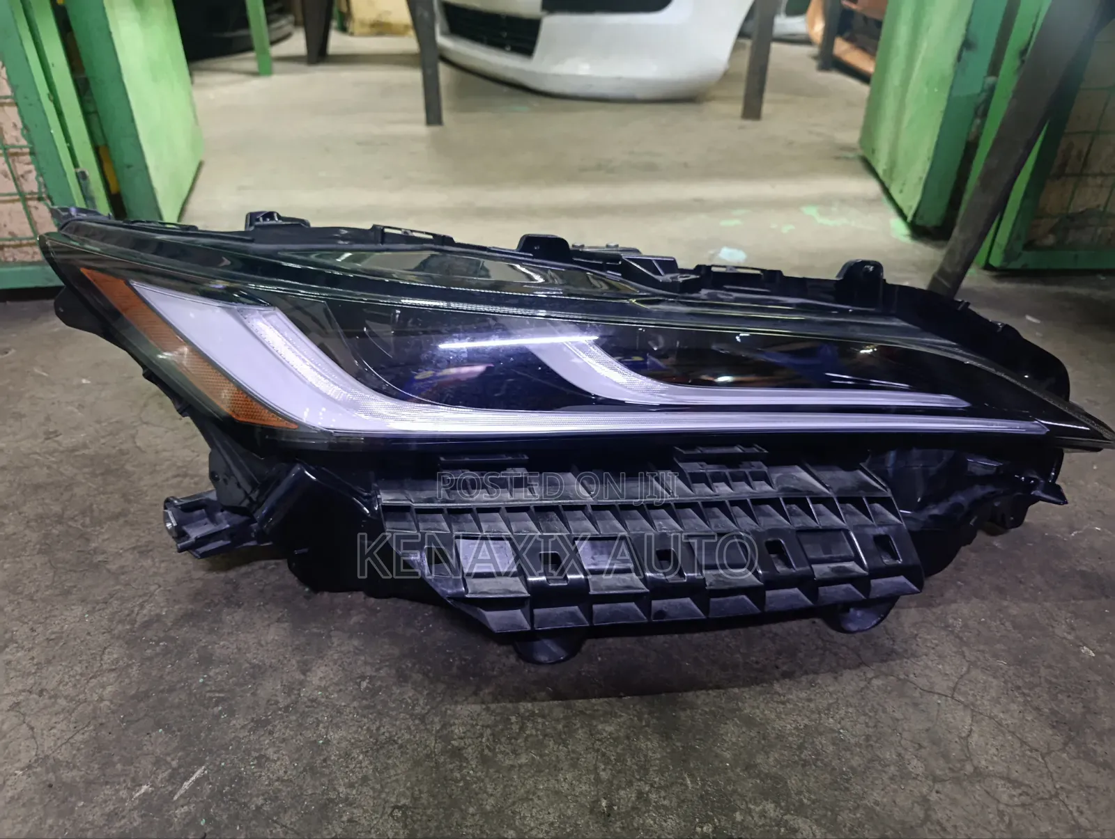 Harrier 2020-2024 Headlight