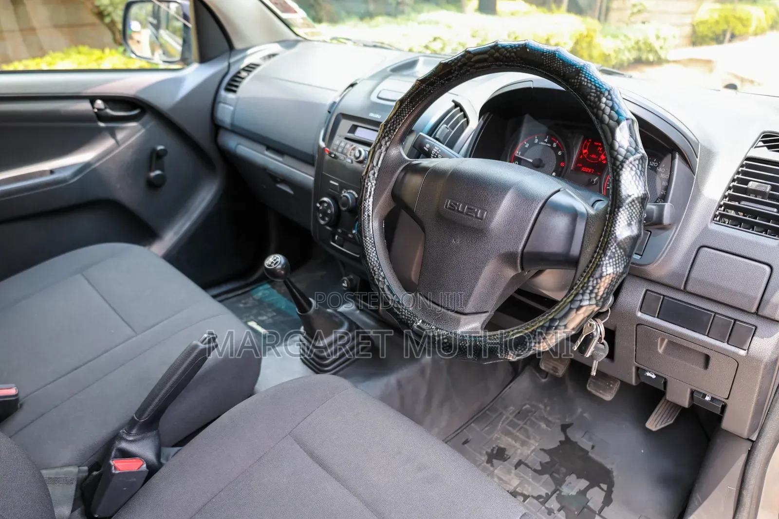 Isuzu D-MAX 2021 Gray