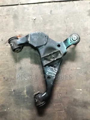 Toyota Hilux Vigo Lower Control Arm
