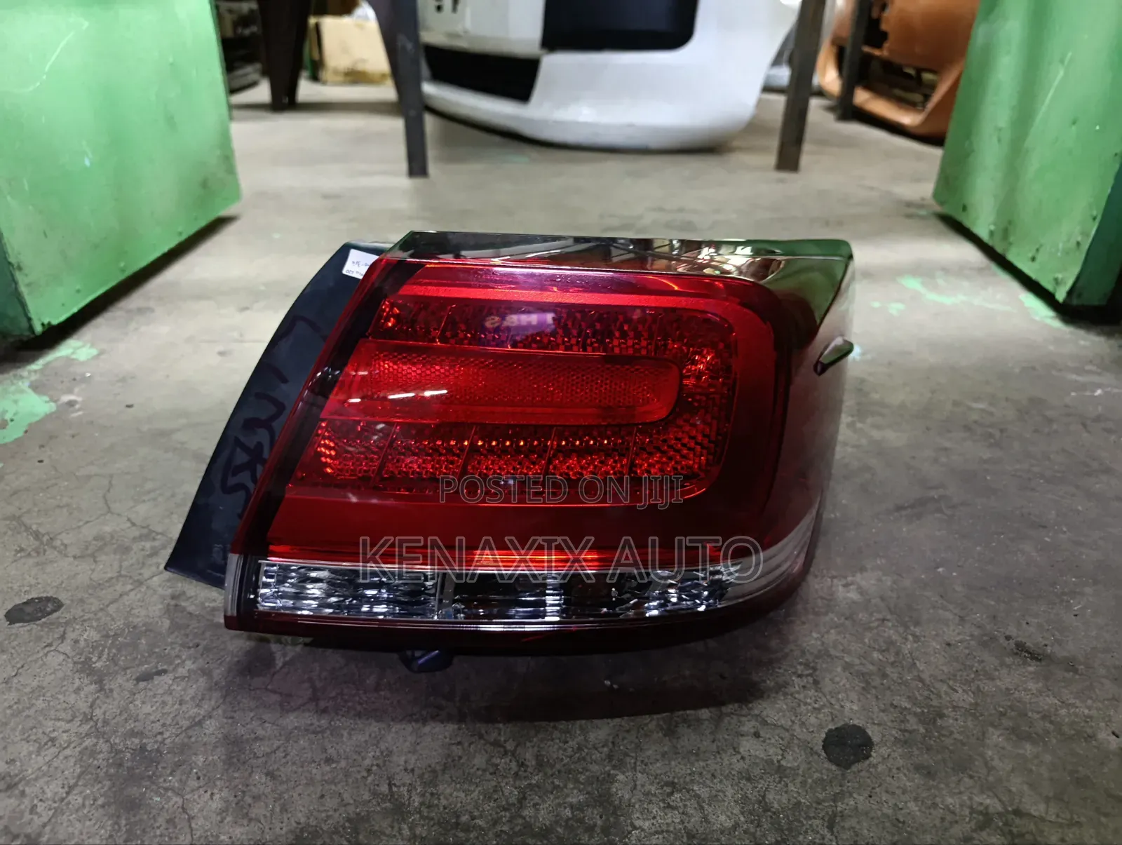 Premio 260 Taillight