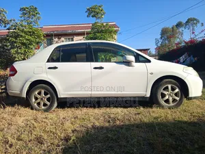 Nissan Tiida 1.5L 16V 2012 White