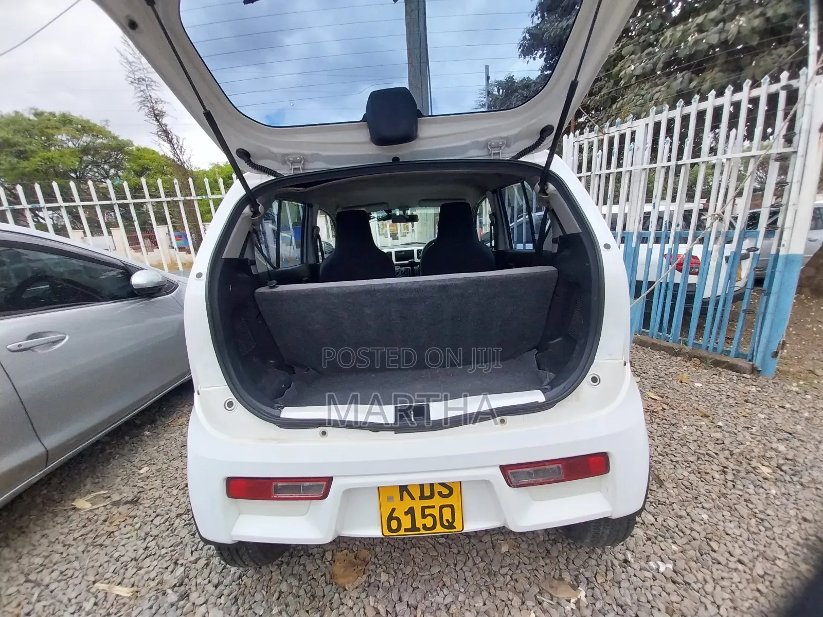 Suzuki Alto 2018 White