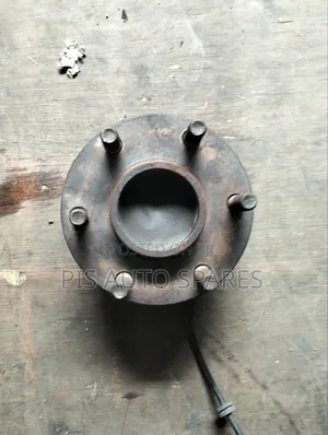 Nissan Navara Hub