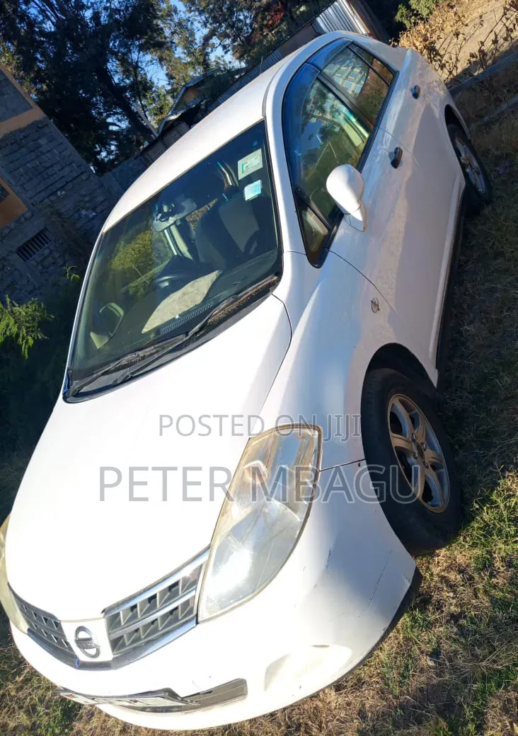 Nissan Tiida 1.5L 16V 2012 White