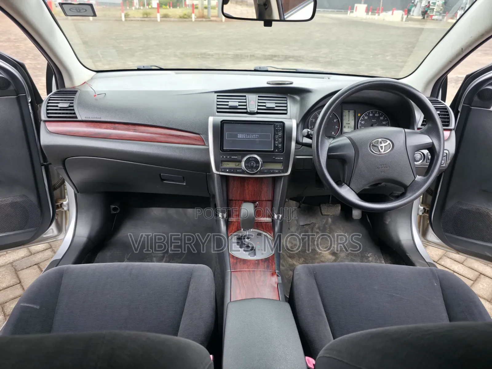 Toyota Premio 2009 Silver