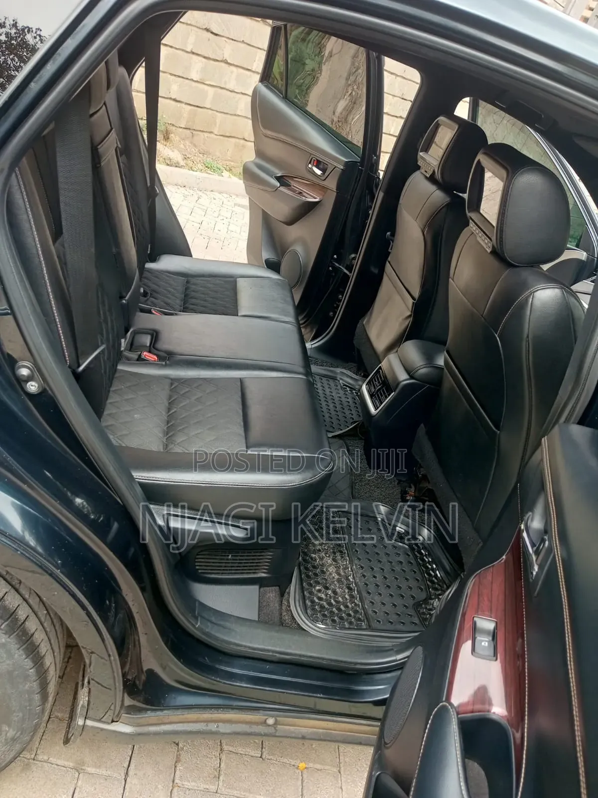 Toyota Harrier 2.0 2015 Black