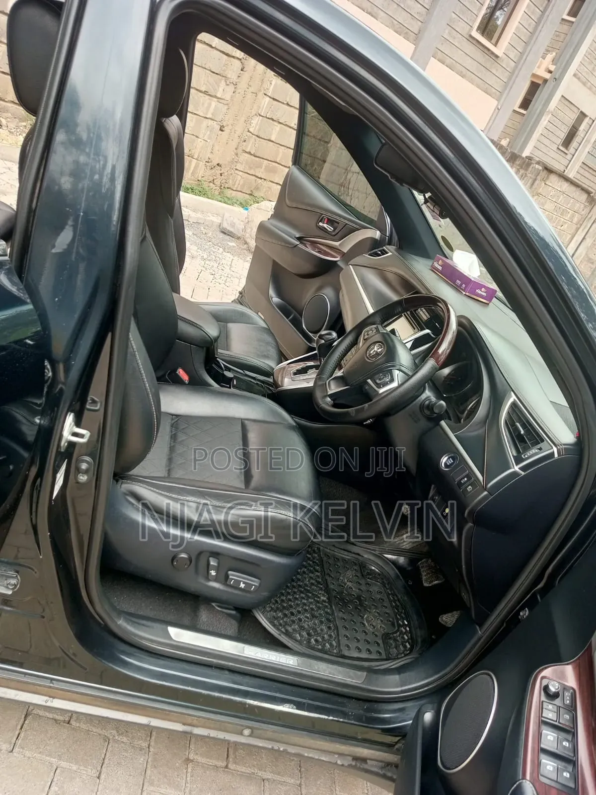 Toyota Harrier 2.0 2015 Black