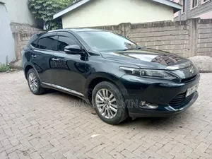 Toyota Harrier 2.0 2015 Black