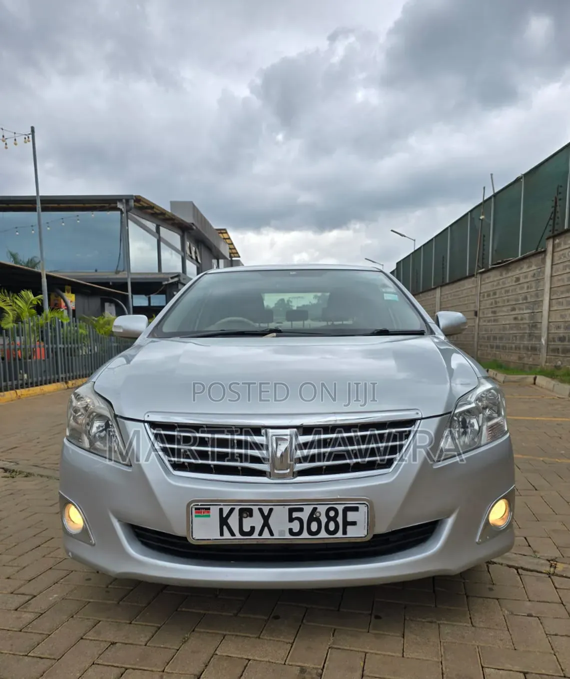 Toyota Premio 2012 Silver