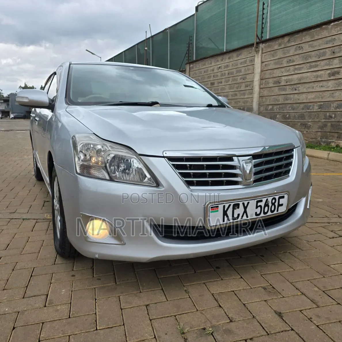 Toyota Premio 2012 Silver