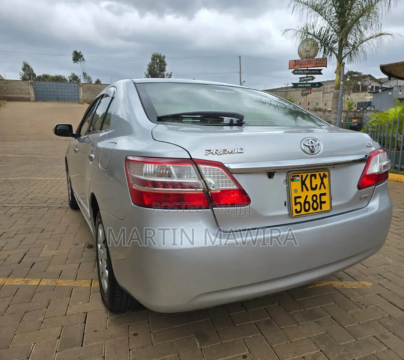Toyota Premio 2012 Silver