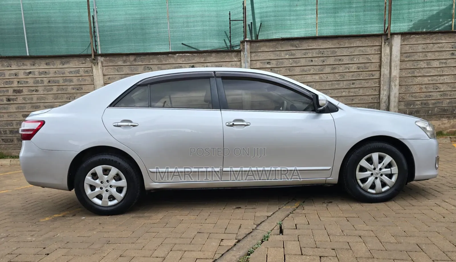 Toyota Premio 2012 Silver