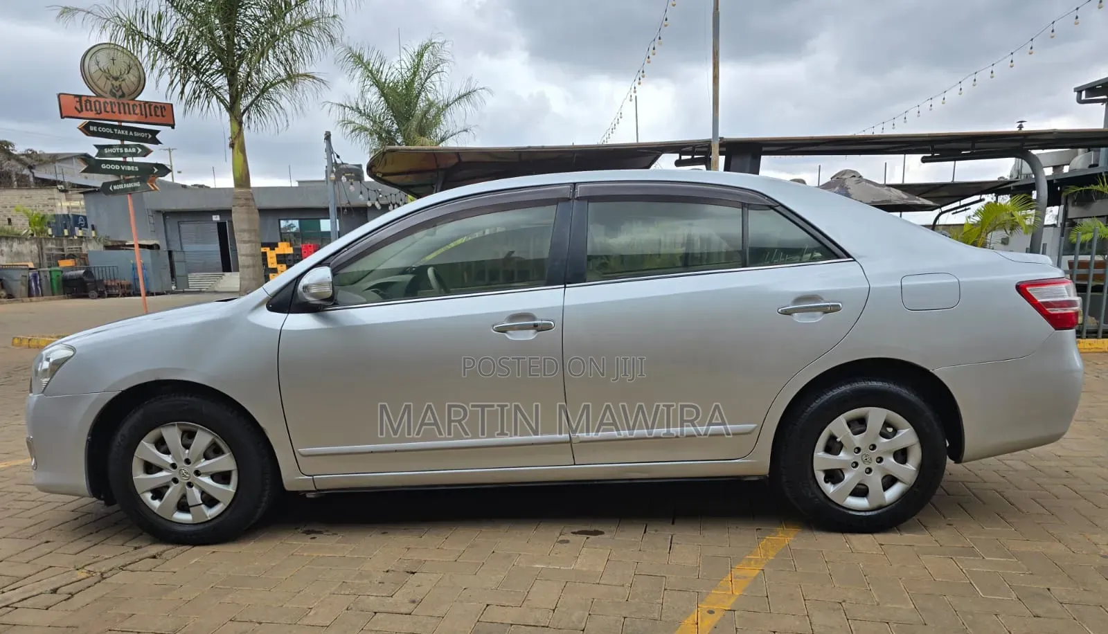 Toyota Premio 2012 Silver