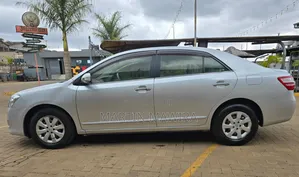 Toyota Premio 2012 Silver