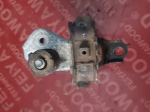 Engine Mounts Toyota Sienta