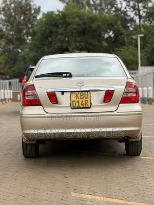 Toyota Premio 2006 Gold