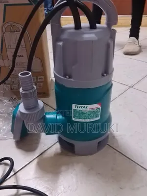 Total 750W Dirty Water Submersible Pump.