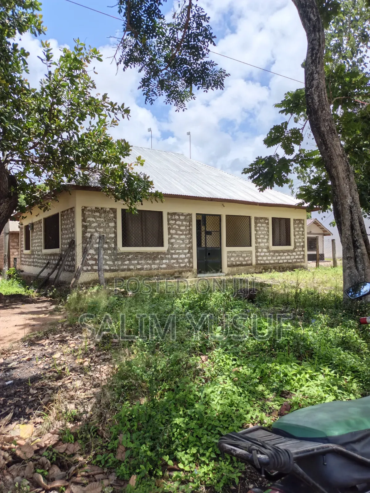 Furnished 3bdrm Bungalow in Kombani, Waa for sale