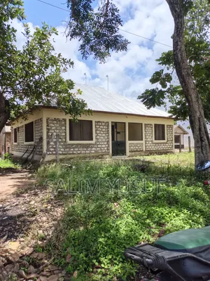 Furnished 3bdrm Bungalow in Kombani, Waa for sale