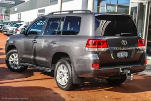 Toyota Land Cruiser 4.5 V8 VXR 2019 Gray