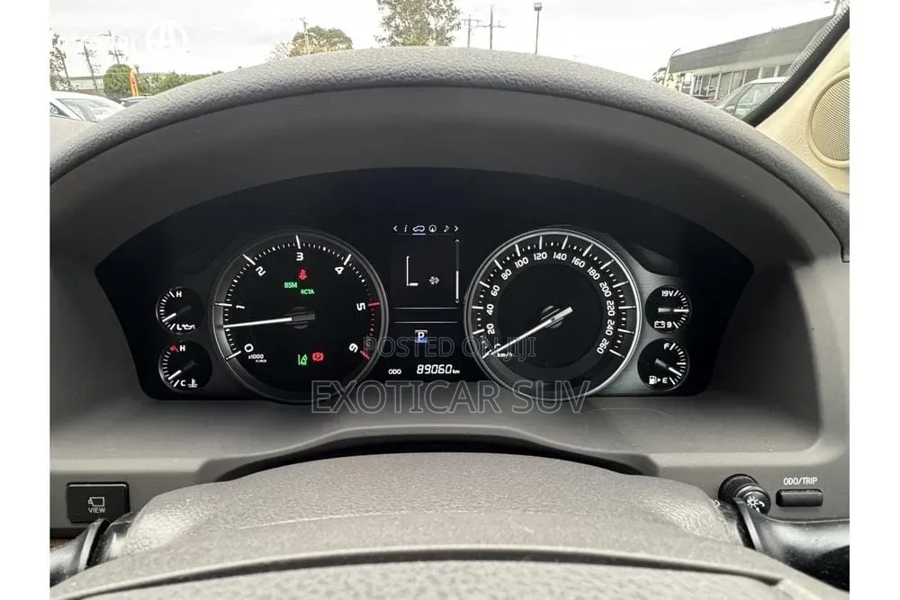 Toyota Land Cruiser 4.5 V8 VXR 2019 Gray
