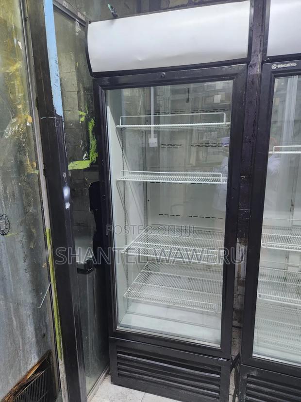 Clear B4 Display Refrigerator 650litres - main view