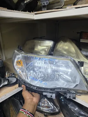 SH5 Subaru Forester Headlights Non Xenon
