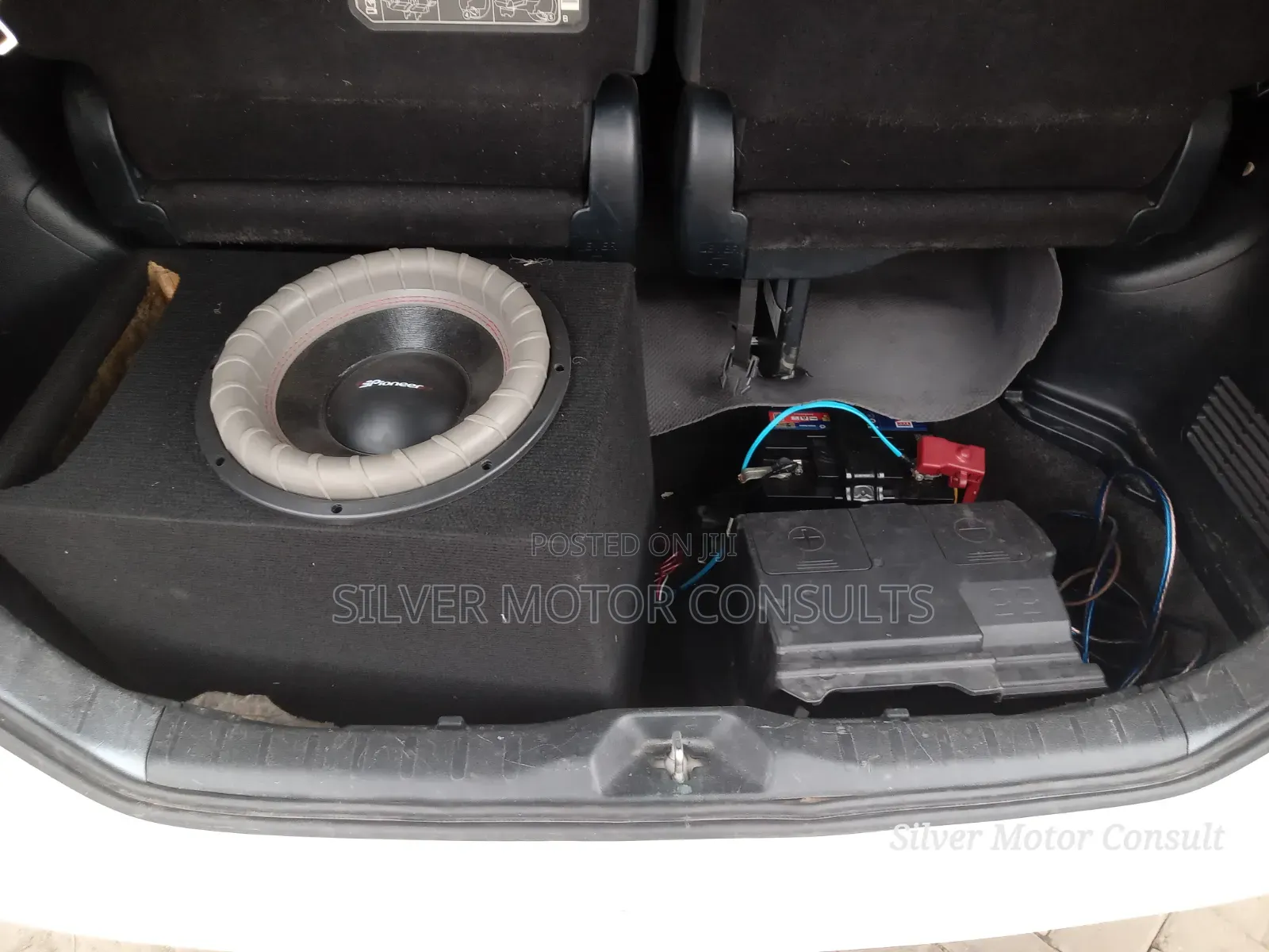 Toyota Voxy Hybrid V 2WD 7-Seater 2016 White