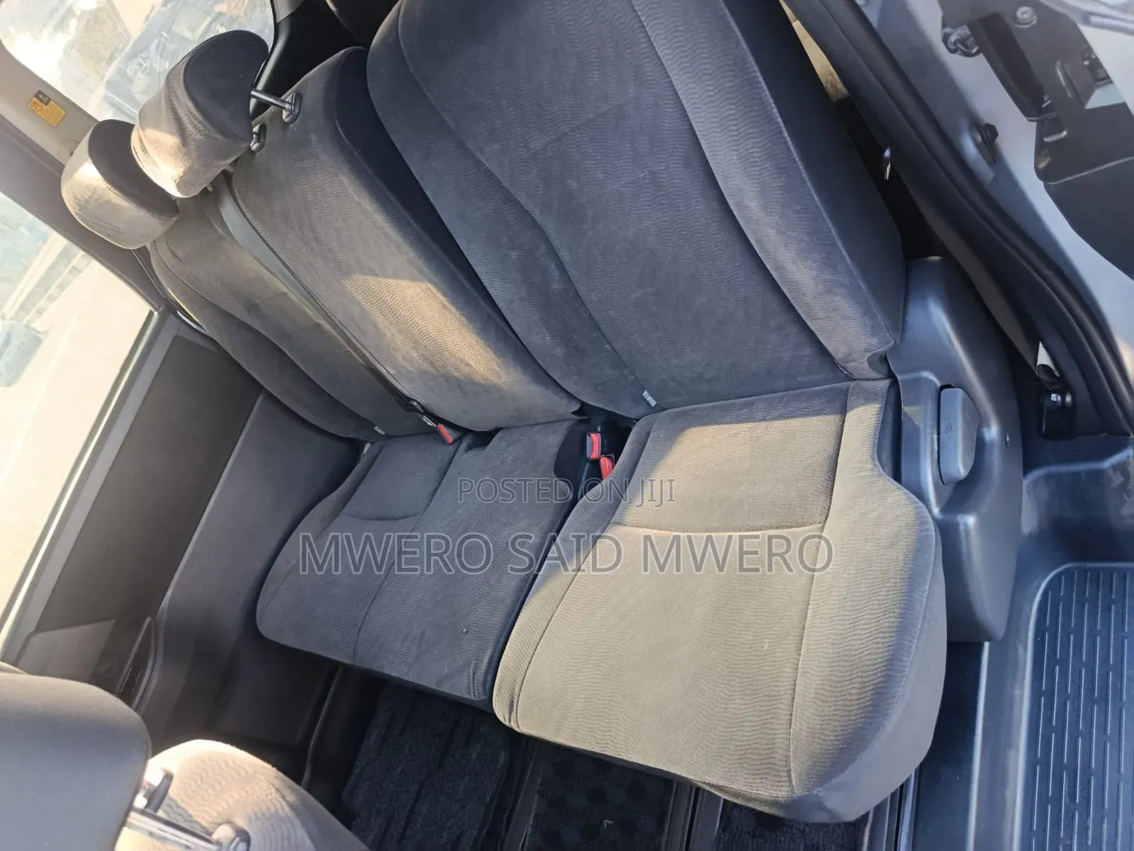 Toyota Noah 2013 Silver