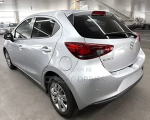 Mazda 2 2019