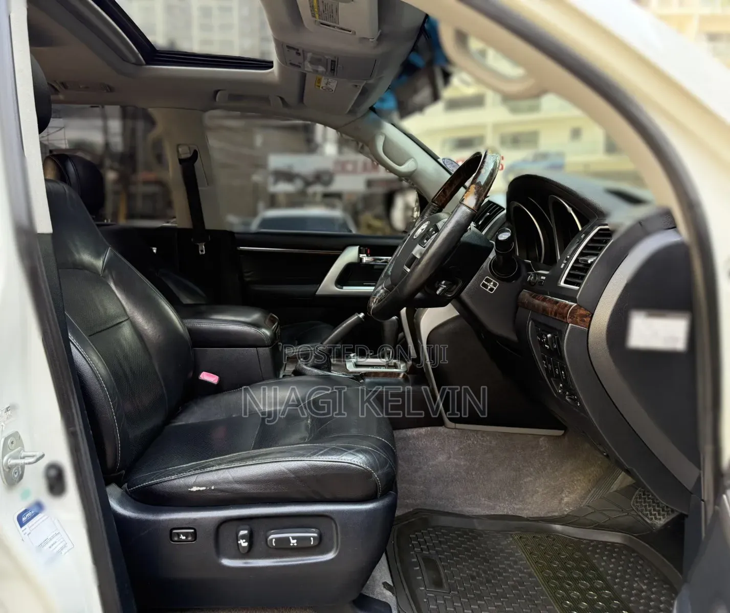 Toyota Land Cruiser 4.6 V8 ZX 2015 White