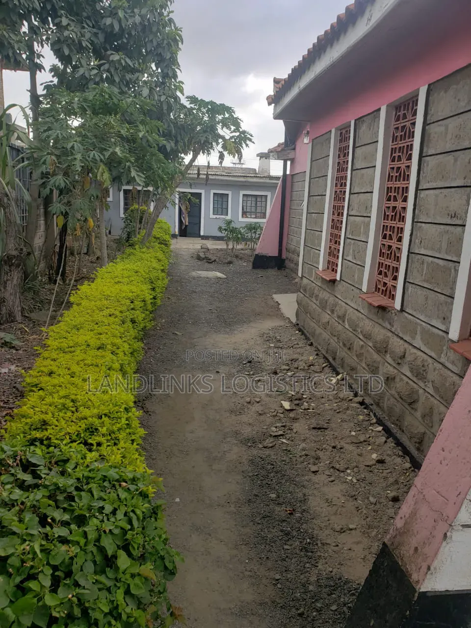 4bdrm Bungalow in Katani for sale