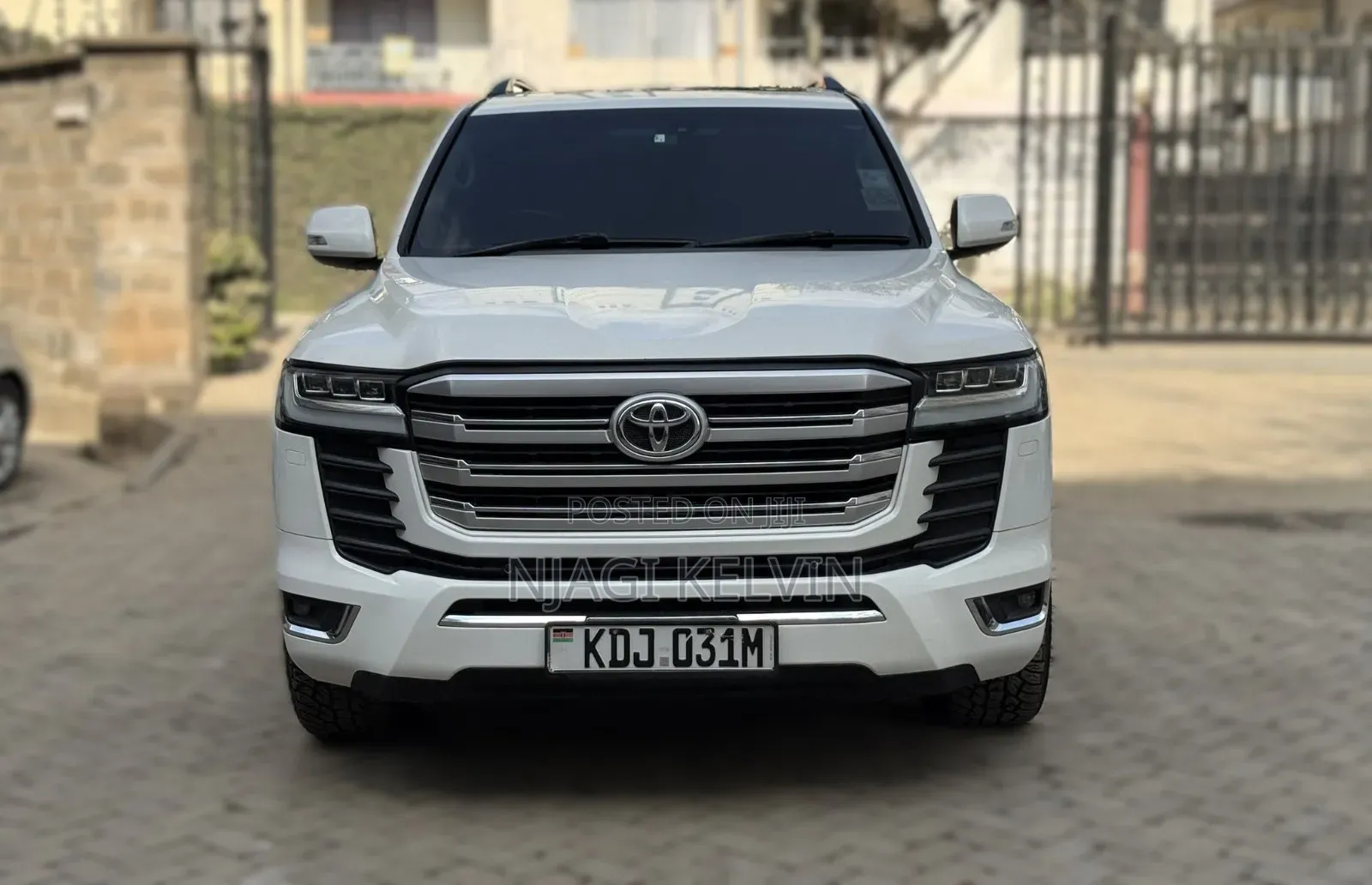 Toyota Land Cruiser 4.6 V8 ZX 2015 White