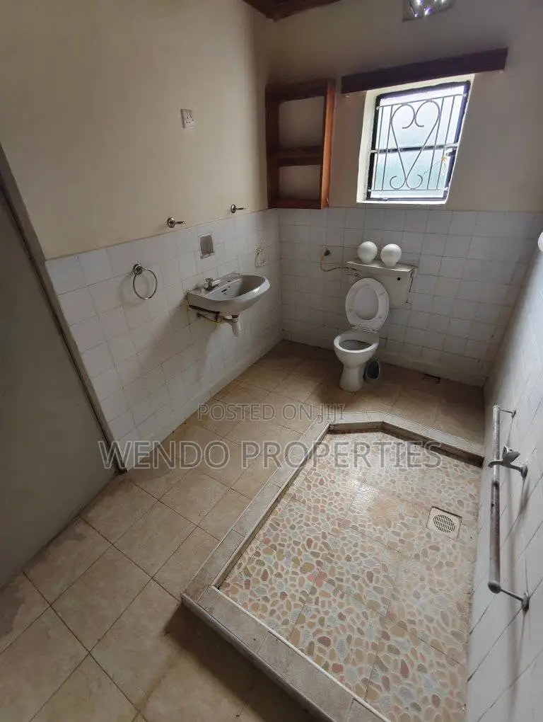 4bdrm Bungalow in Ol Keri for rent