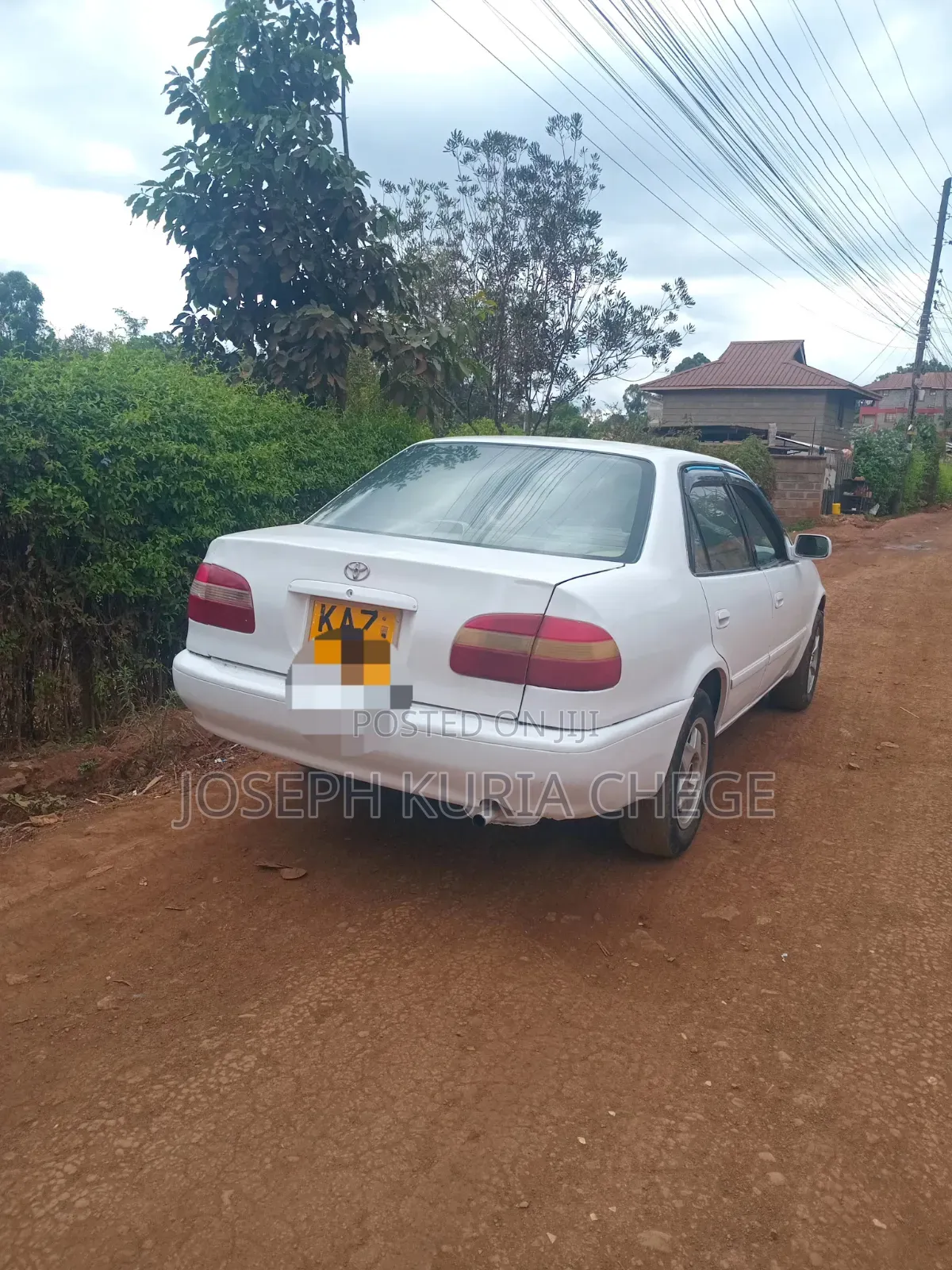 Toyota Corolla 2000 White