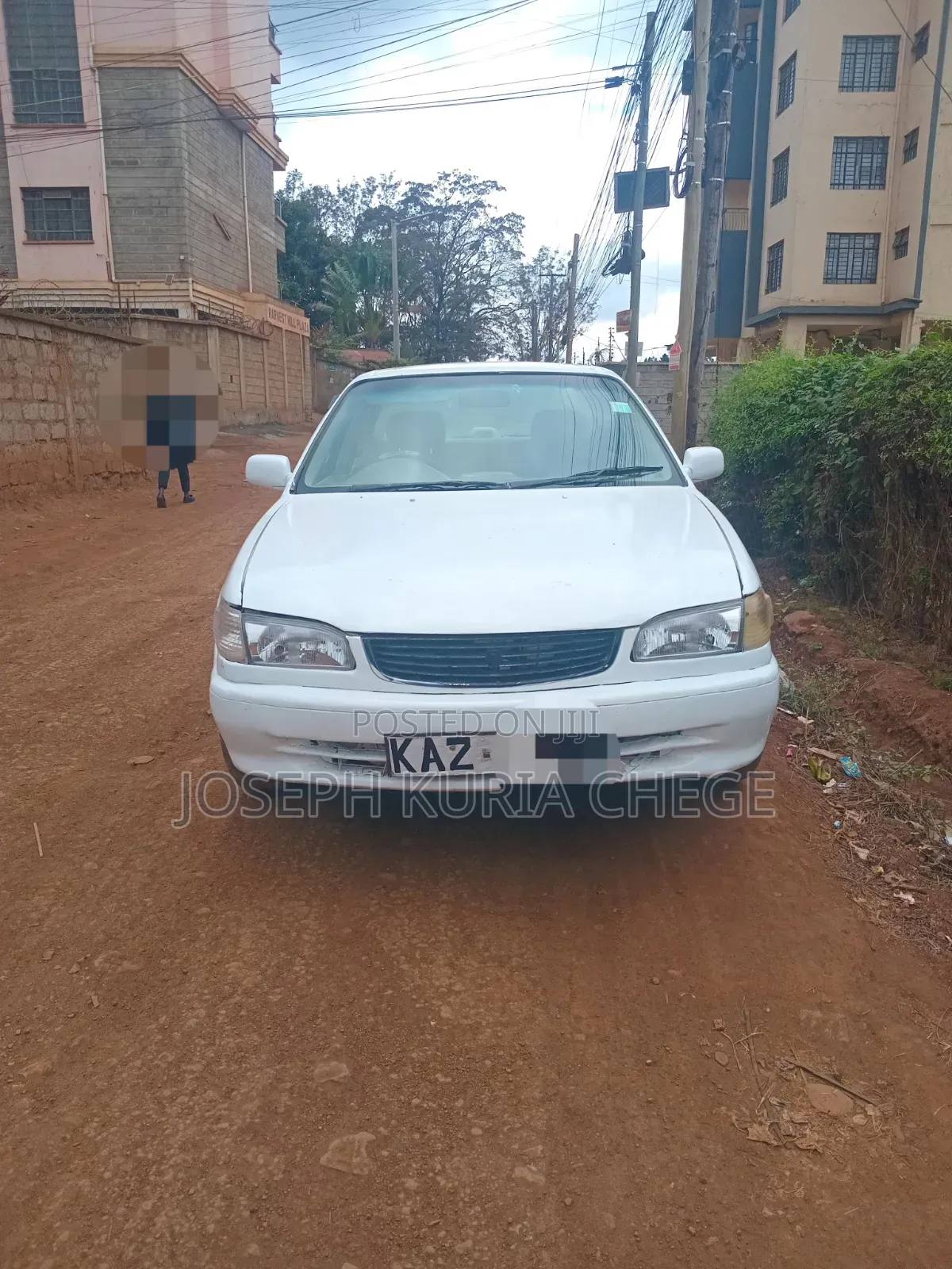 Toyota Corolla 2000 White