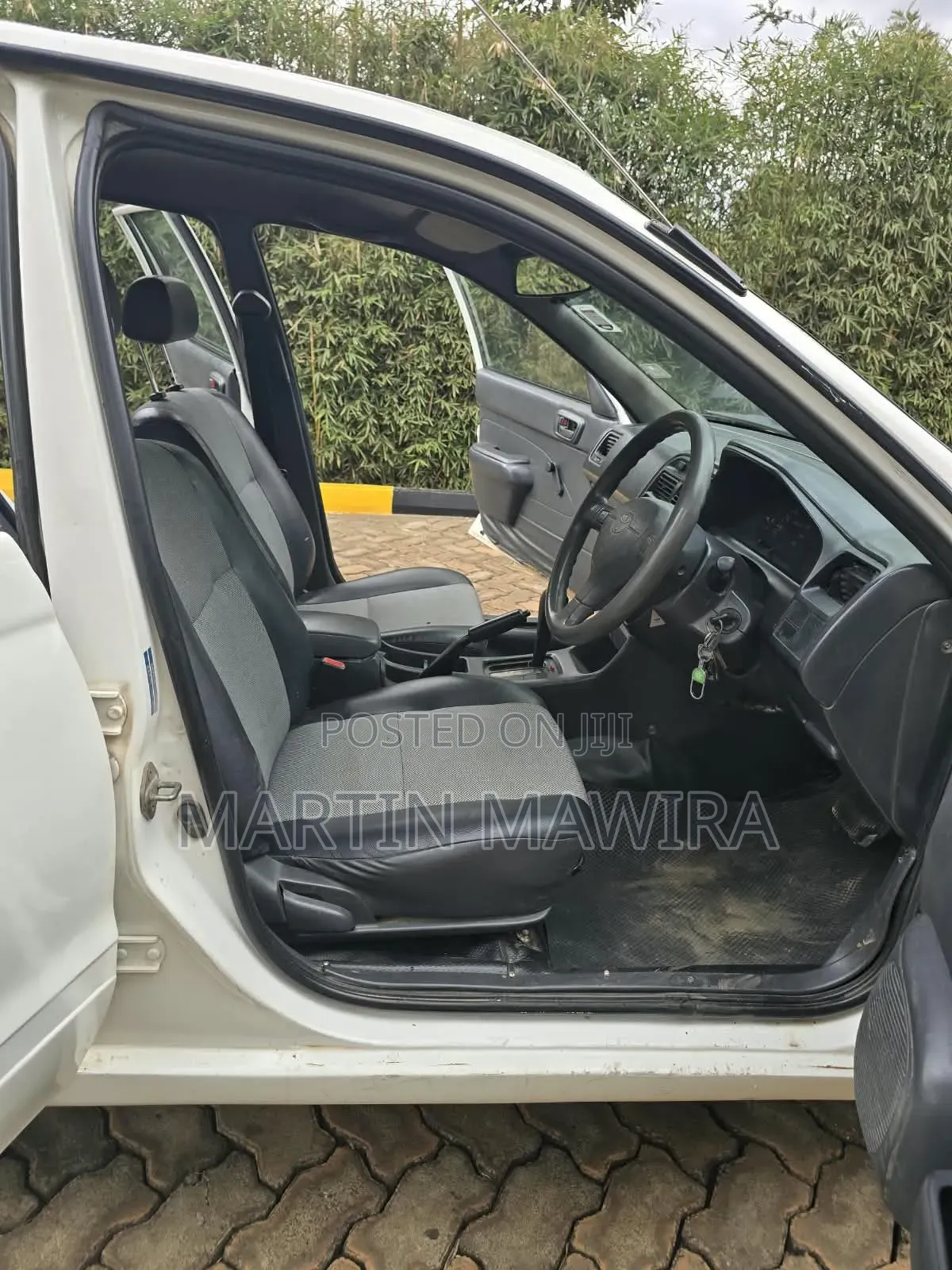 Toyota Caldina 2001 White