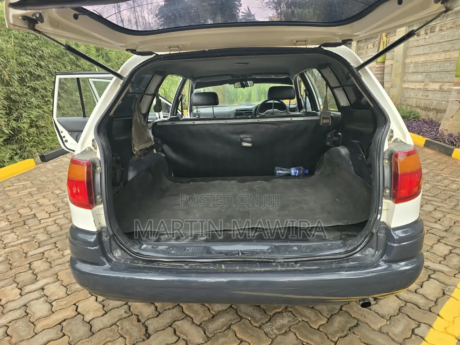 Toyota Caldina 2001 White