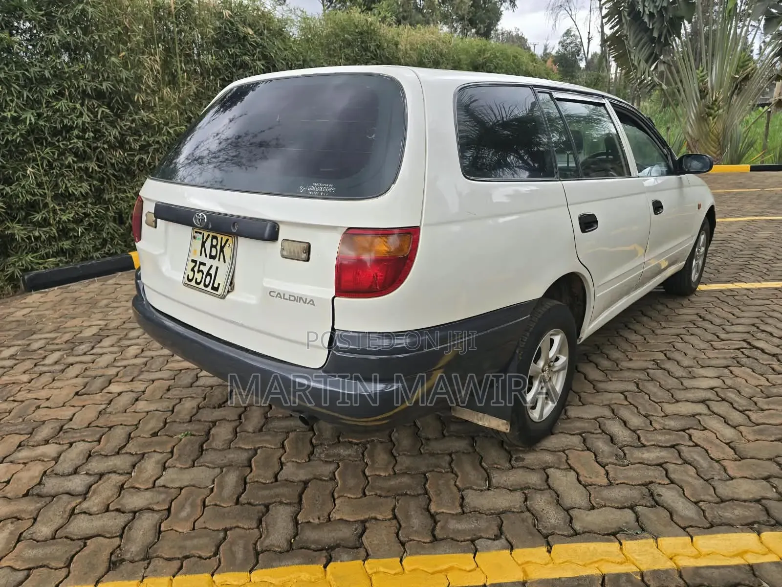 Toyota Caldina 2001 White