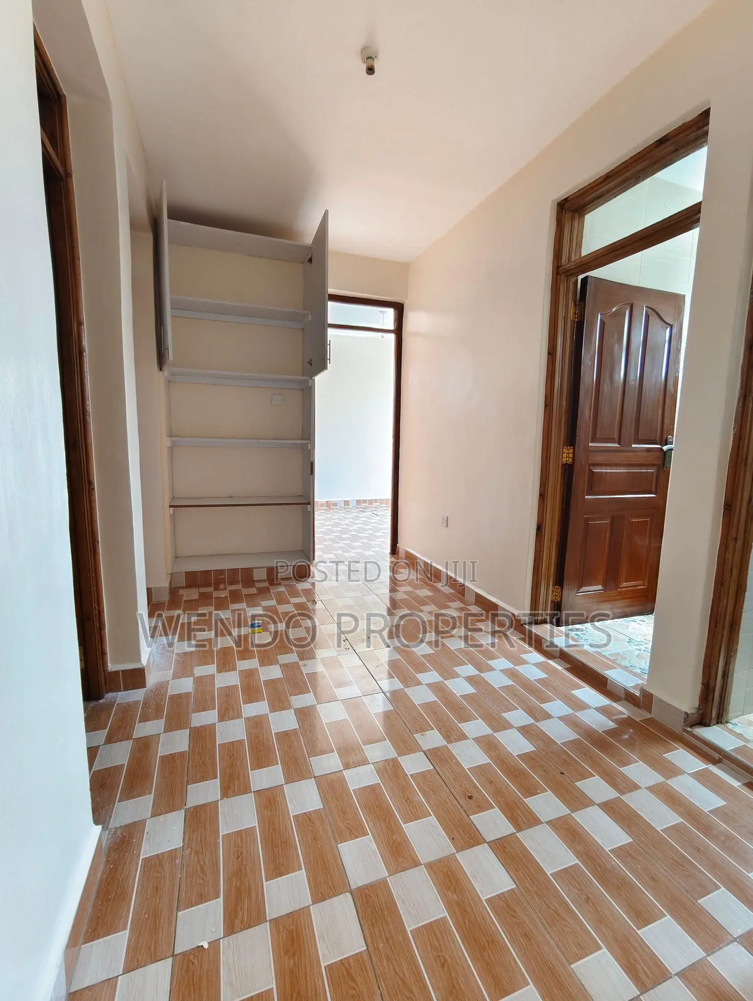 3bdrm Apartment in Zambia, Oluulua for rent