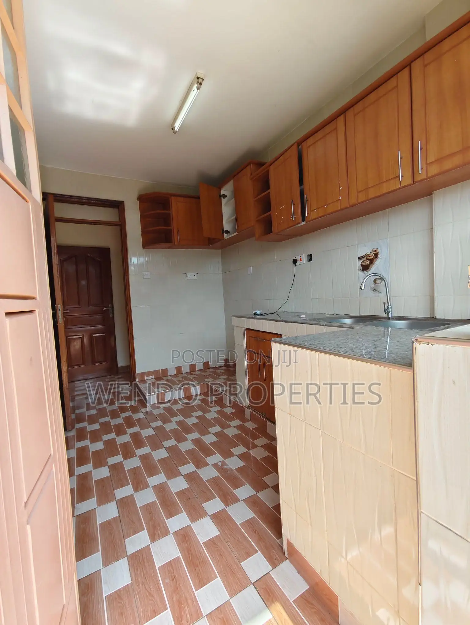 3bdrm Apartment in Zambia, Oluulua for rent