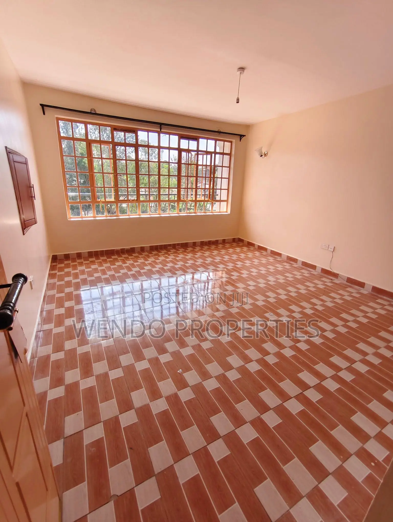 3bdrm Apartment in Zambia, Oluulua for rent