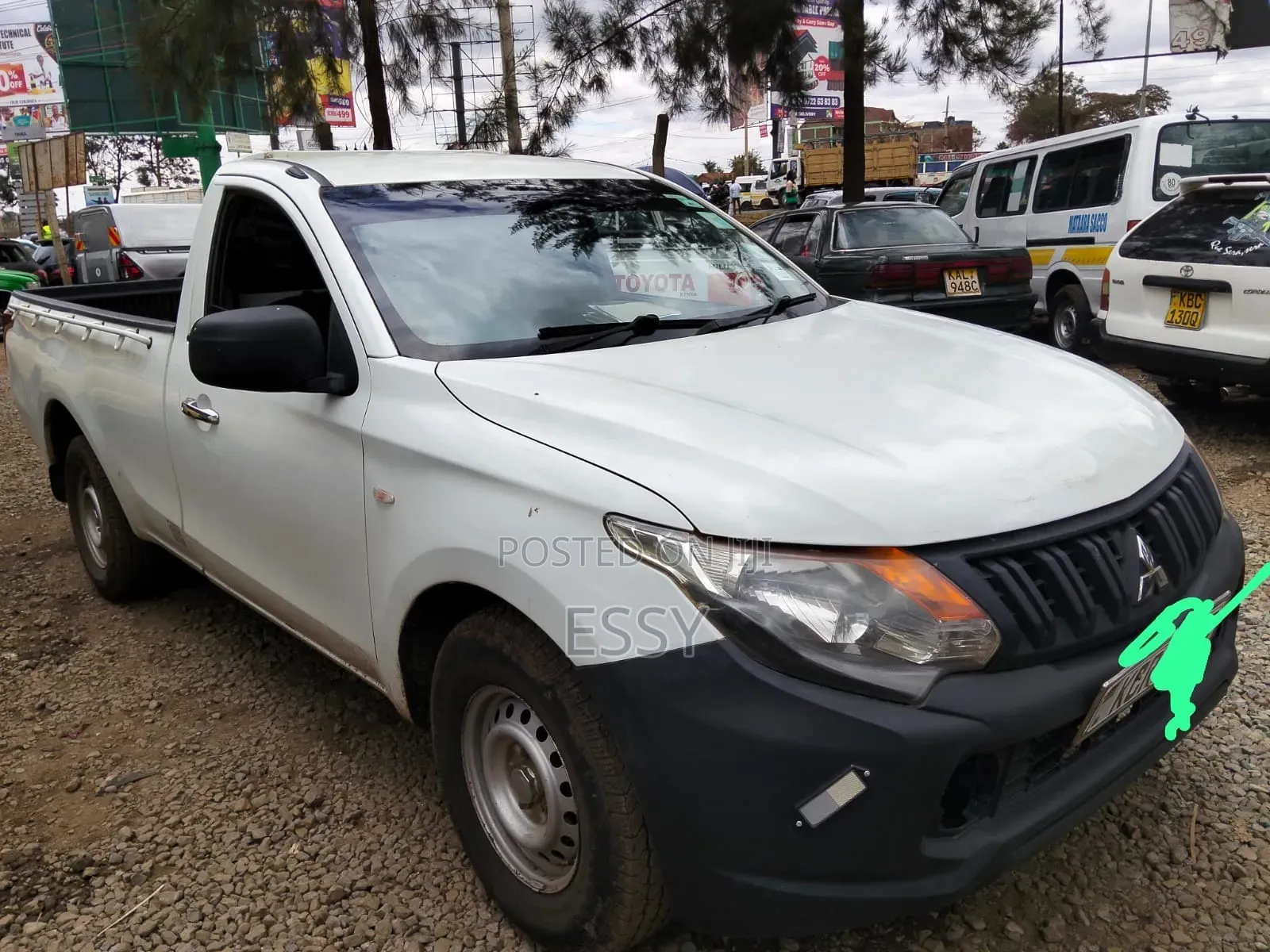 Mitsubishi L200 2015 White