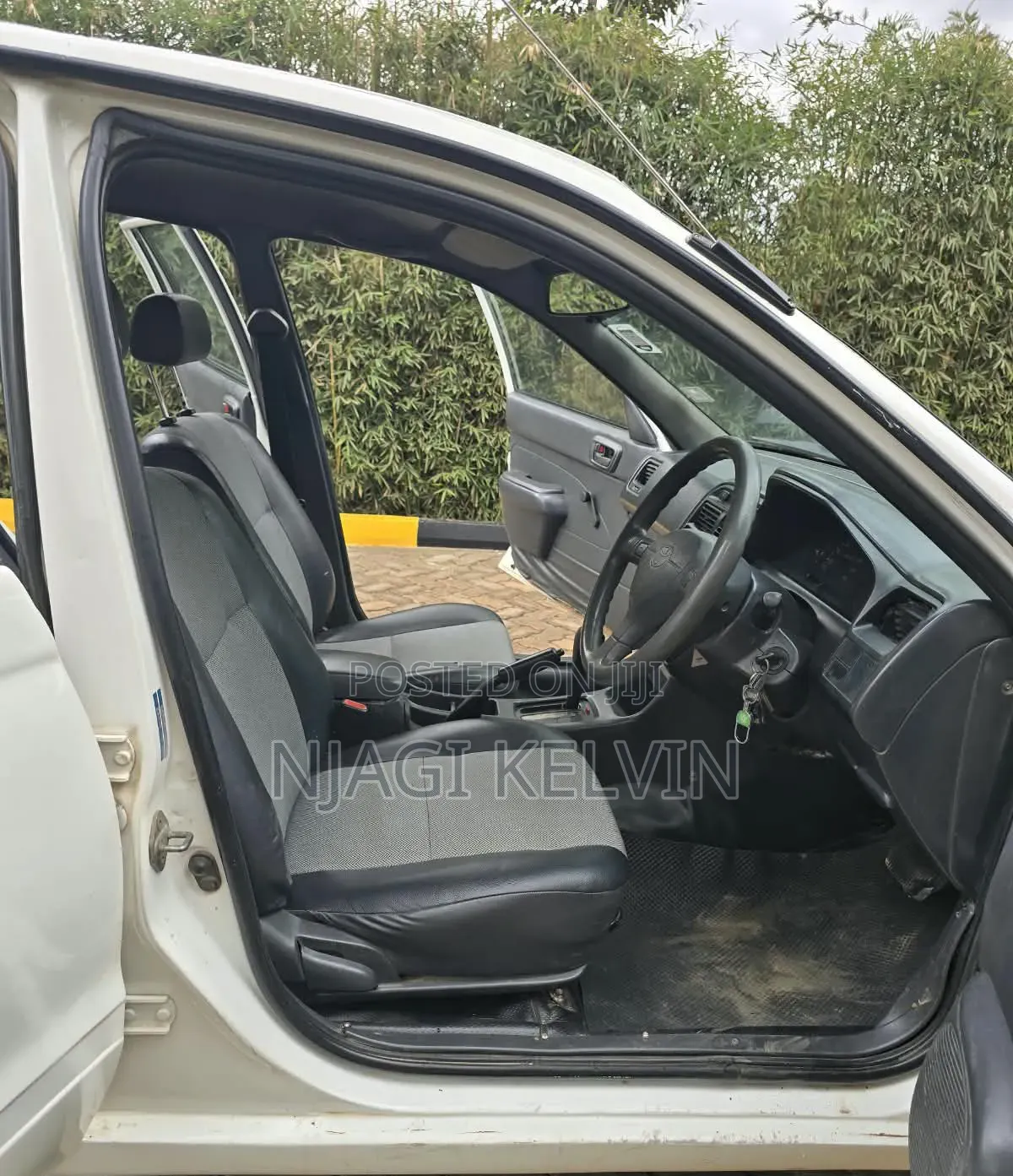 Toyota Caldina 2004 White