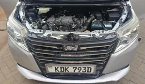 Toyota Noah 2015 Silver