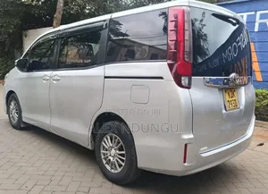 Toyota Noah 2015 Silver