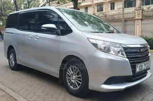 Toyota Noah 2015 Silver