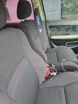 Toyota IST 2004 Silver