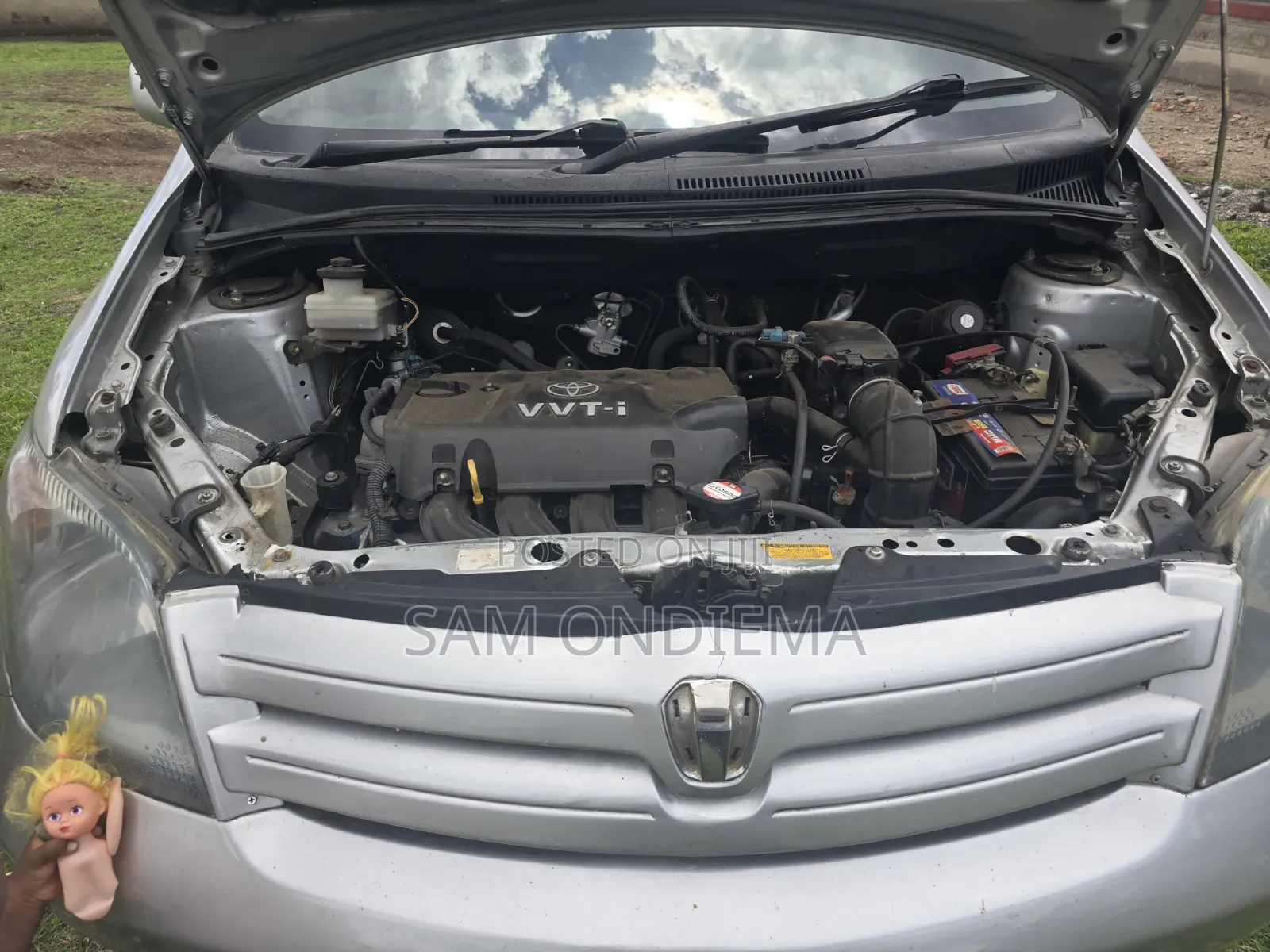 Toyota IST 2004 Silver