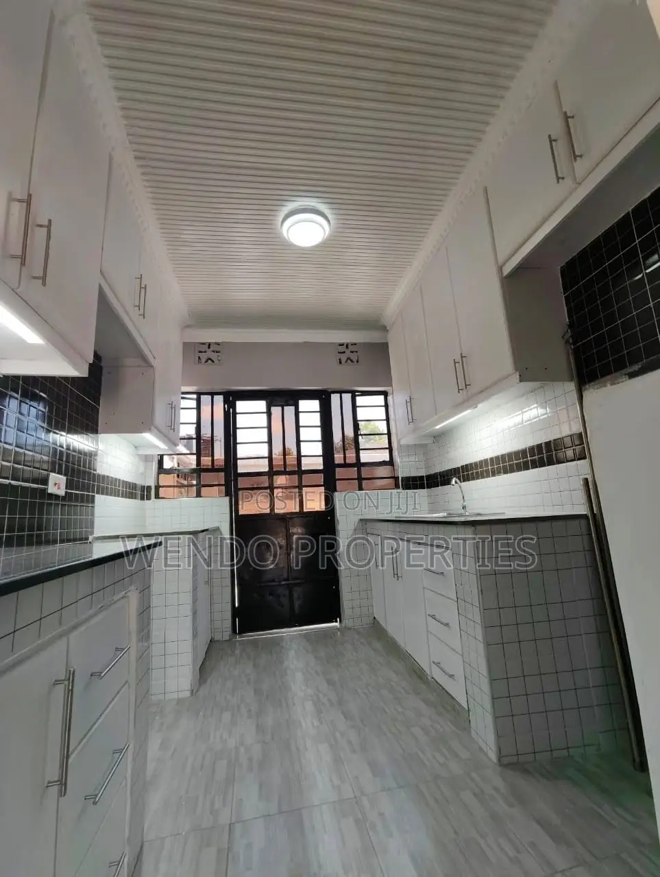 3bdrm Bungalow in Ngong CBD for rent